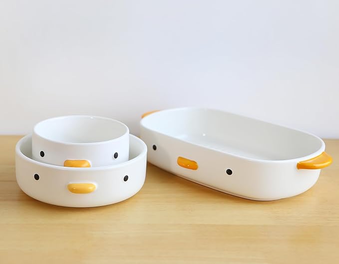 PURROOM Cute Duck Baking Dish, Ceramic Casserole Dish, White Porcelain Pie Pan, 10x7 in Medium Baking Pan with Handles, Oven Safe & Durable Bakeware for Lasagna.