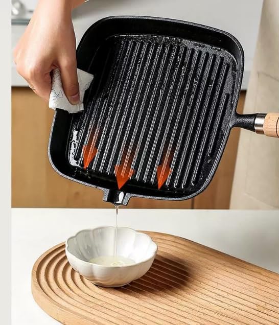 cast iron skillets Square Cast Iron Grill Pan with Wooden Handle Multi-purpose griddle pan steak pan (9.06 inches square)