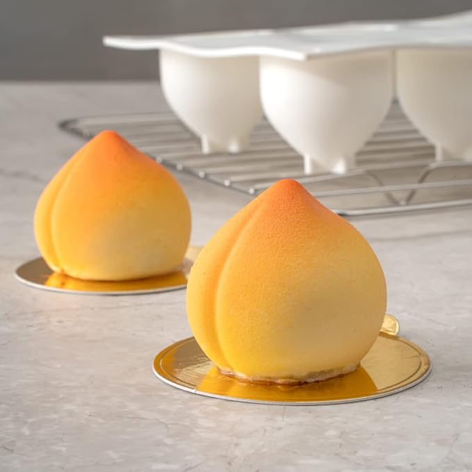 Restaurantware-Pastry Tek 8 Cavities Fruit Mold, 1 Oven-Ready Dessert Mold - Flexible, Freezable, White Silicone 3D Candy Mold, Easy Release, For Baking