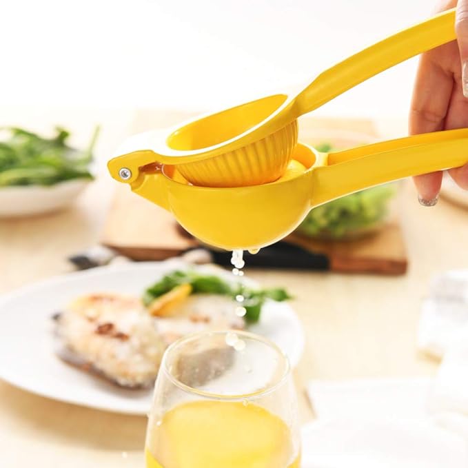 Manual Juicer Citrus Lemon Squeezer, Fruit Juicer Lime Press Metal, Professional Hand Juicer Kitchen Tool(Yellow）