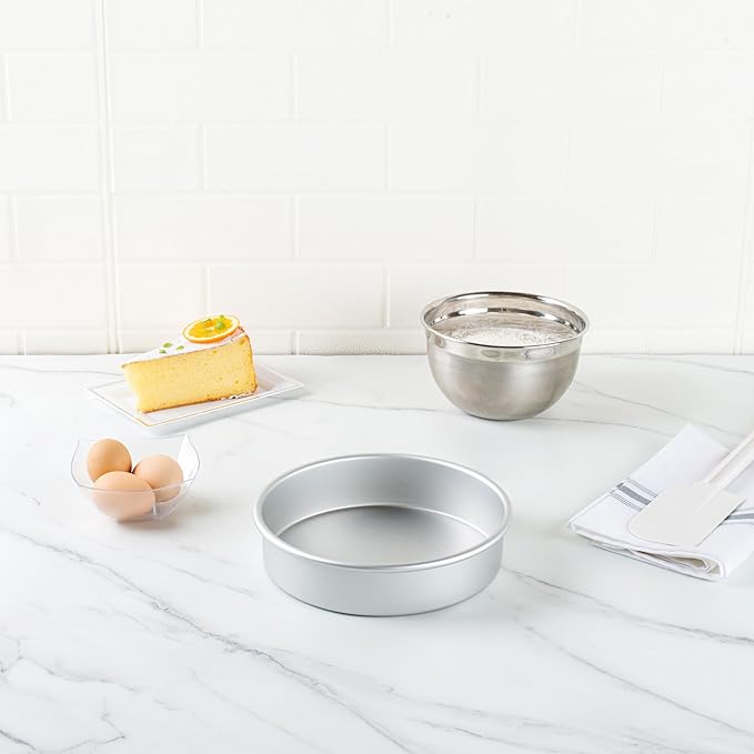 Restaurantware-Met Lux 8 x 2 Inch Straight-Sided Baking Tins, 12 Round Cake Pans - Oven-Ready, Freezable, Anodized Aluminum Round Baking Pans, Greaseproof, For Layer Birthday Cakes