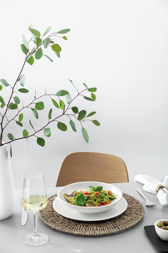 Villeroy & Boch Artesano Original 16-Piece Dinnerware Set, Service for 4, Dinner and Salad Plates, Pasta and Rice Bowls, Premium Porcelain, Made in Germany, Microwave and Dishwasher Safe, Creamy White