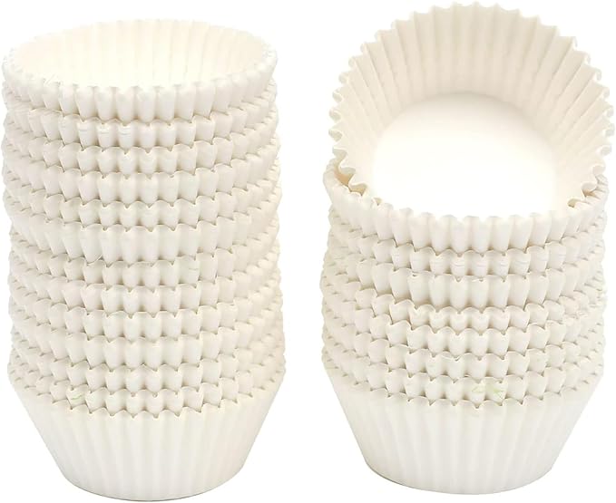 qiqee 600pcs White Cupcake Liners Muffin Linner No Smell, Food Grade Baking Cups（Standard Size）