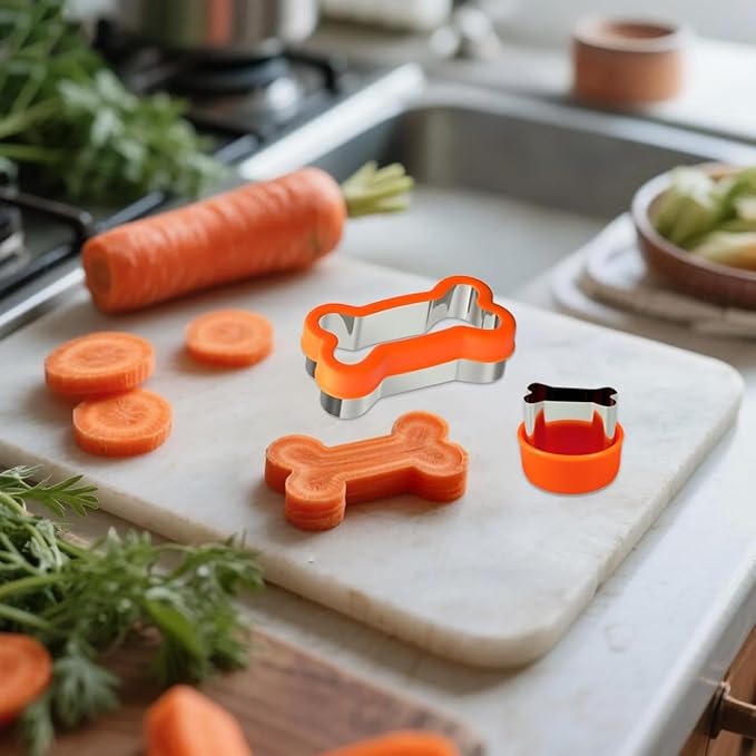Dog Cookie Cutter Set, 9 Pieces - Bone, Paw Print, Puppy Shape Cookie Mold, Stainless Steel Dog Treats Biscuit Cutters with Plastic Cover, Assorted Sizes