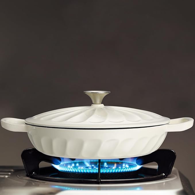 Enameled Cast Iron Braiser, 3.8 Quart Enamel Dutch Oven with Handles, Cast Iron Braiser Pan with Lid,Enameled Cookware (White)