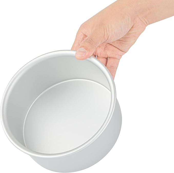 Restaurantware-Met Lux 6 x 3 Inch Straight-Sided Baking Tins, 12 Round Cake Pans - Oven-Ready, Freezable, Anodized Aluminum Round Baking Pans, Greaseproof, For Layer Birthday Cakes