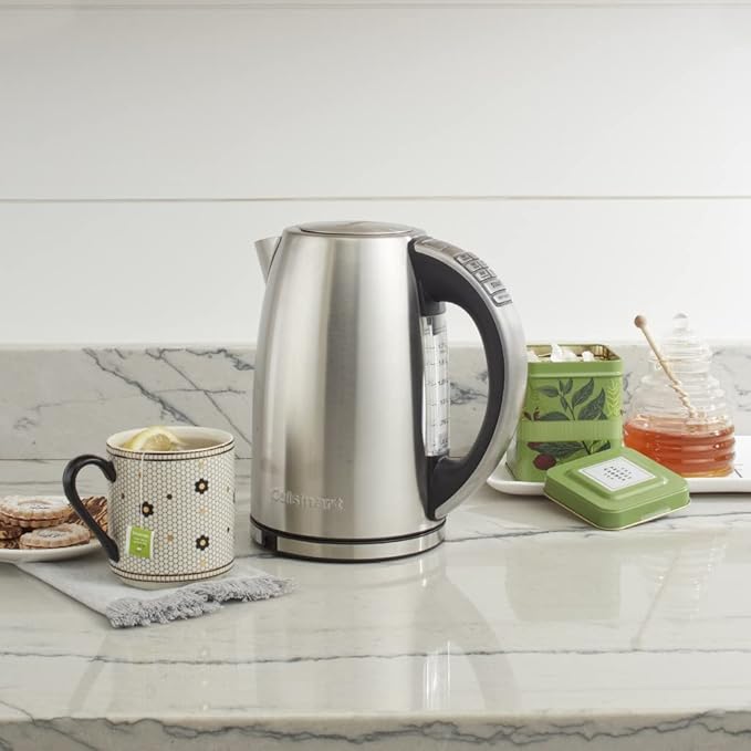 Cuisinart PerfecTemp 1.7-Liter Electric Kettle, Cordless Electric Tea Kettle, 1500W for Fast Heat-Up, 6 Preset Temperatures, 30-Minute Keep Warm, Stay Cool Nonslip Handle, CPK-17P1