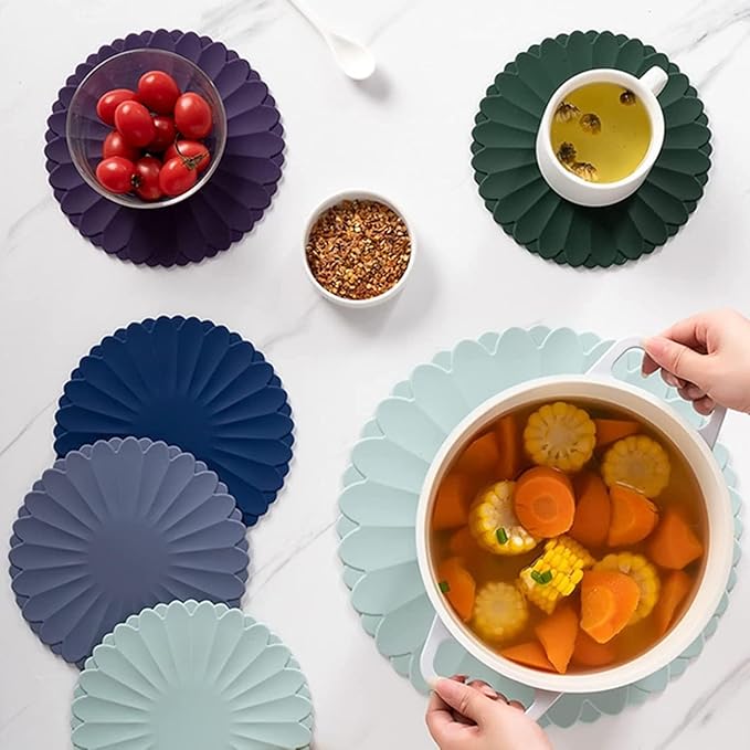 Heat-Resistant Silicone Trivet Mats, Non-Slip Hot Plate Holder for Kitchen Countertops & Dining Table, Reusable Pot Holder Pad with Secure Grip, Dishwasher Safe (Purple, Diameter: 30cm/11.81")