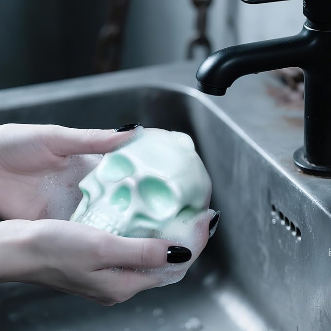 7 Pcs Skull Molds for Resin, Set of Large + Medium + Small + Mini 3D Skull Silicone Mold for Candle Wax Soap Clay Epoxy Resin Casting, Halloween Home Decoration