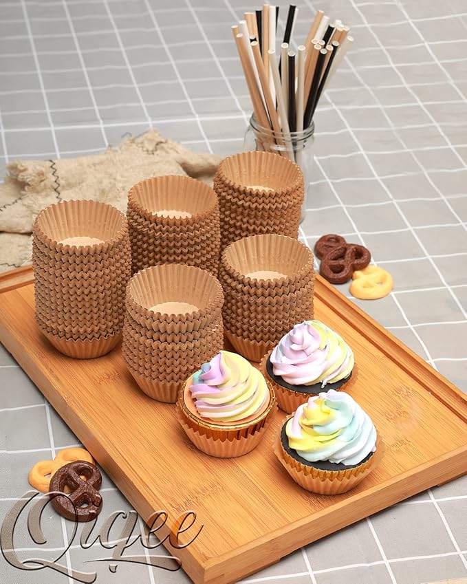 qiqee 600pcs Natural Cupcake Liners Muffin Linner No Smell, Food Grade Brown Baking Cups（Standard Size）
