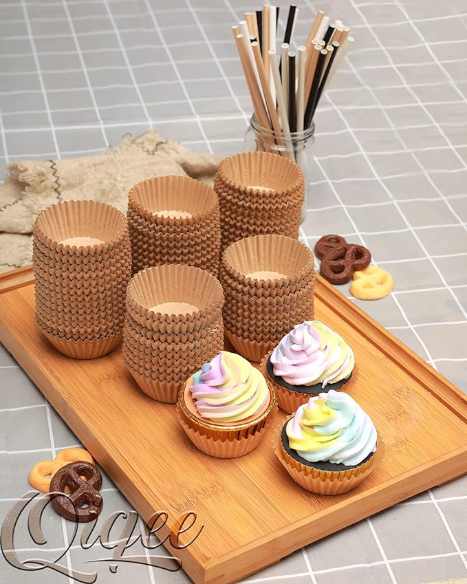 qiqee 600 Count Mini Cupcake Liners Natural Muffin Liners Food Grade Brown Baking Cups Paper No Smells（Small Size）