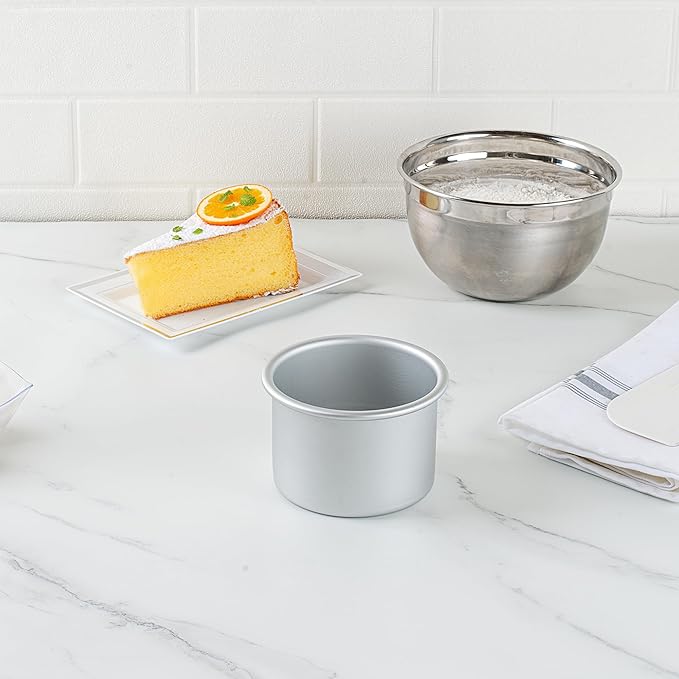 Restaurantware-Met Lux 4 x 3 Inch Straight-Sided Baking Tin, 1 Round Cake Pan - Oven-Ready, Freezable, Anodized Aluminum Round Baking Pan, Greaseproof, for Layer Birthday Cake