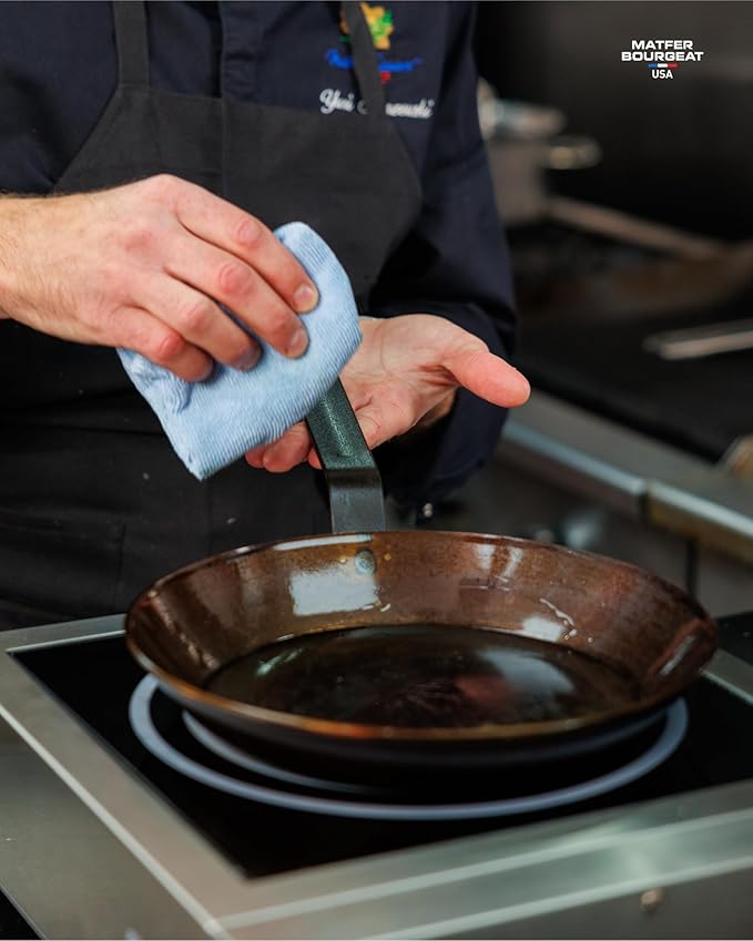 Matfer Bourgeat Black Carbon Steel Frying Pan, 10"