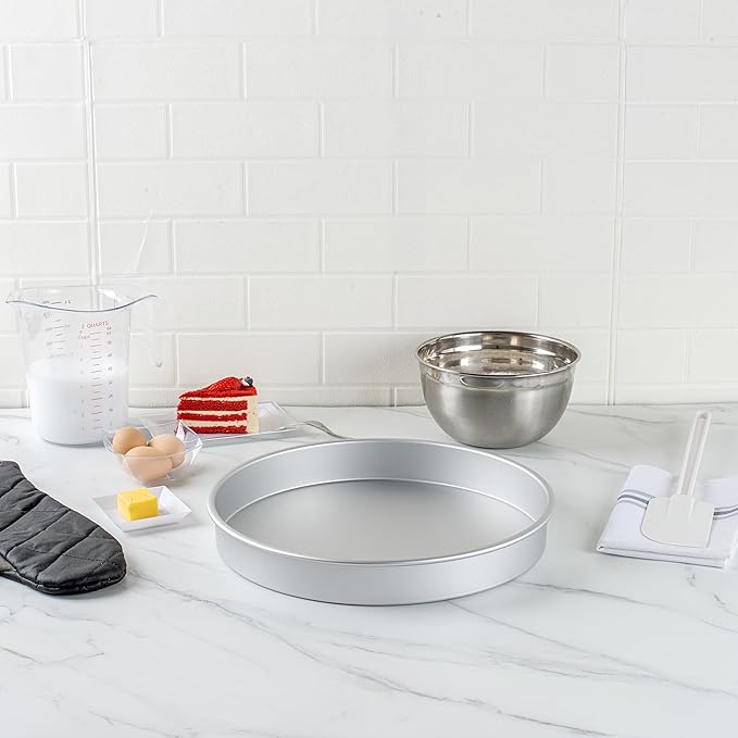 Restaurantware-Met Lux 14 x 2 Inch Straight-Sided Baking Tins, 12 Round Cake Pans - Oven-Ready, Freezable, Anodized Aluminum Round Baking Pans, Greaseproof, For Layer Birthday Cakes