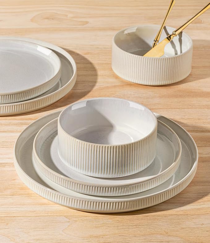 TheTerra Ceramic Dinnerware Sets for 6, 18 Pieces Porcelain Lightweight Plates and Bowls Sets, Scratch Resistant Dish Set, Oven & Microwave & Dishwasher Safe, Reactive White