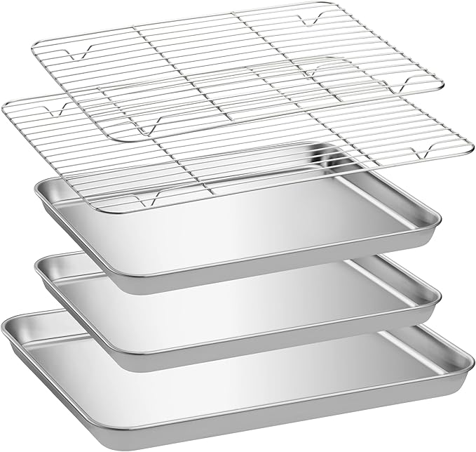 Navaris Baking Sheet Set - 2 Quarter Sheet Pans and Rack 12.2" x 9.6" x 1" (31 x 24.5 x 2.5cm) - 1 Half Sheet Tray and Rack 15.7" x 11.8" x 1" (40 x 30 x 2.5cm)