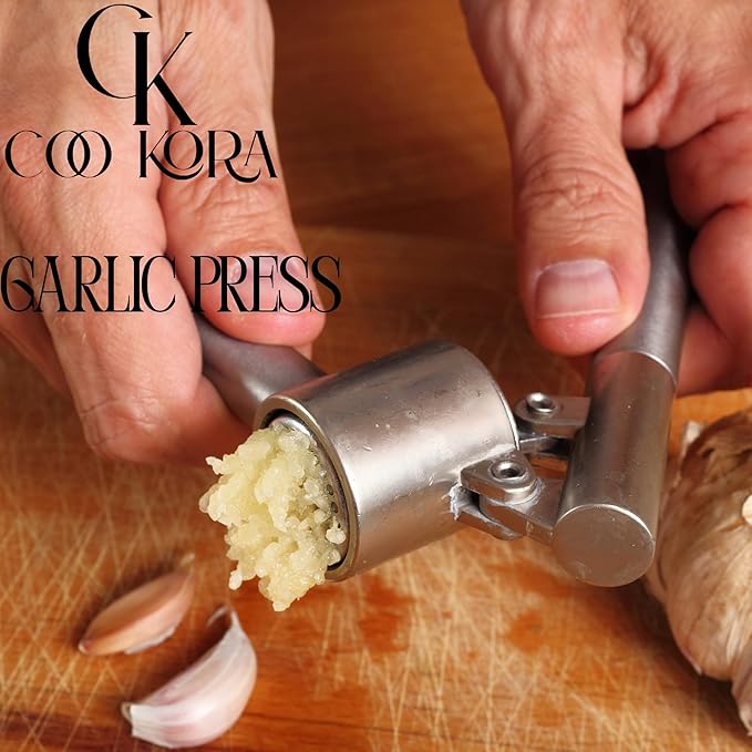 Garlic Press, Garlic Mincer, Ergonomic Handheld Garlic Crusher, Dishwasher Safe Stainless Steel Kitchen Tool