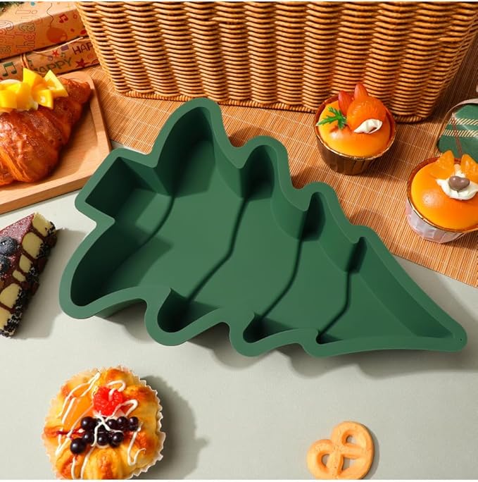 Gatuida Silicone Christmas Tree Cake Mold, Green Non-stick Baking Pan for Diy Holiday Desserts, 11. 81 X 8. 07 X 1. 85 Inches