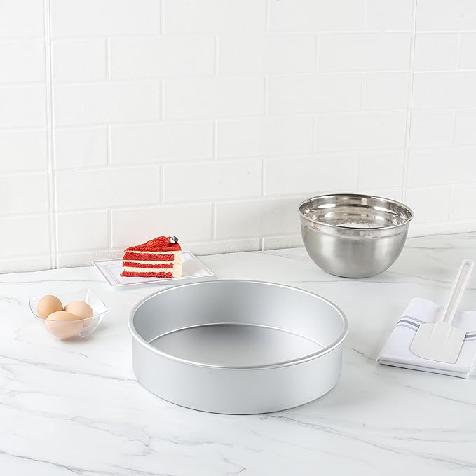 Restaurantware-Met Lux 12 x 3 Inch Straight-Sided Baking Tins, 12 Round Cake Pans - Oven-Ready, Freezable, Anodized Aluminum Round Baking Pans, Greaseproof, For Layer Birthday Cakes