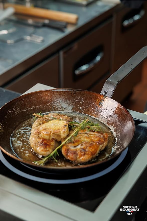 Matfer Bourgeat Black Carbon Steel Frying Pan, 9 1/2"