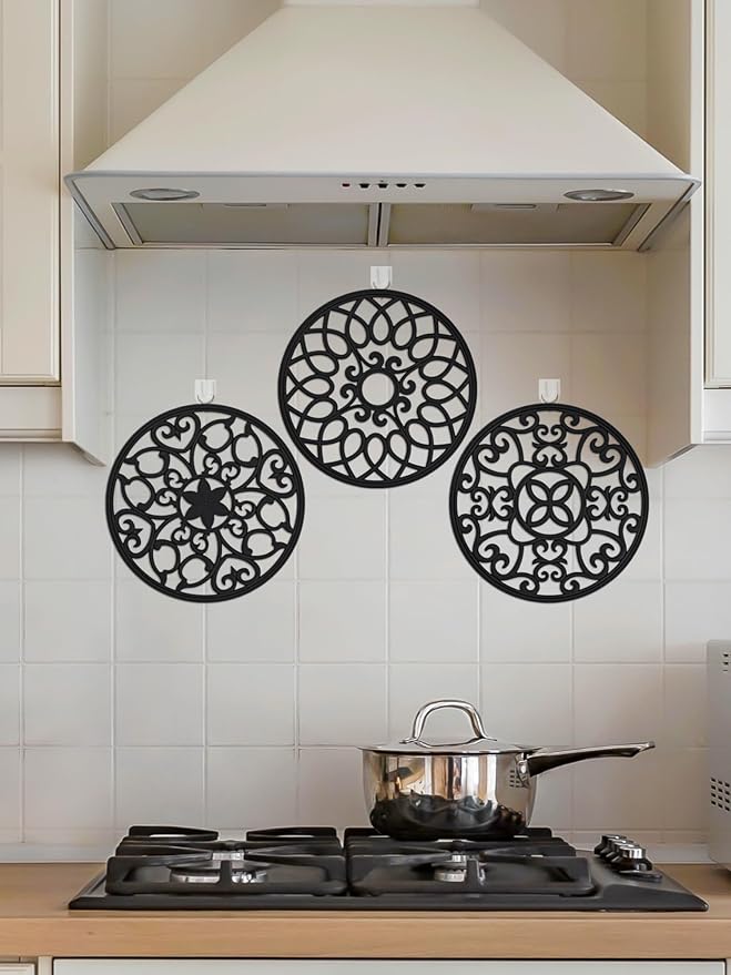 SMARTAKE 3 Set Silicone Trivet Mats, Multi-Use Carved Trivet Mat, Insulated Non-Slip Durable Kitchen Mats, Flexible Modern Kitchen Table Mat, for Hot Dishes, Pots, Dining Countertop, Black