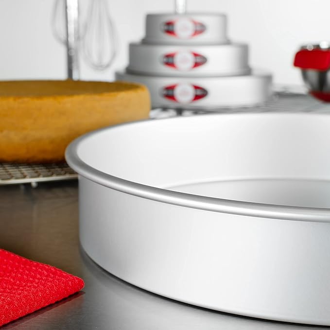 Fat Daddio's Round Cake Pan, 18 x 3 Inch, Silver