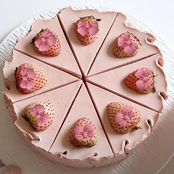 2PCS Silicone Molds Candy Bow Chocolate Silicone Mold Lip Chocolate Mold Heart Chocolate Molds, 33 Cavity Heart Shaped Mold for DIY Resin Product, Baking, Candy, Candles Pink