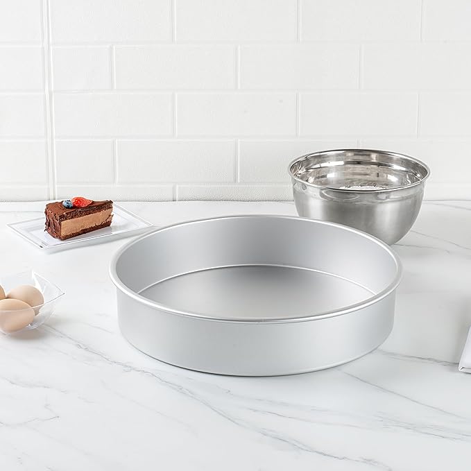Restaurantware-Met Lux 14 x 3 Inch Straight-Sided Baking Tin, 1 Round Cake Pan - Oven-Ready, Freezable, Anodized Aluminum Round Baking Pan, Greaseproof, For Layer Birthday Cake