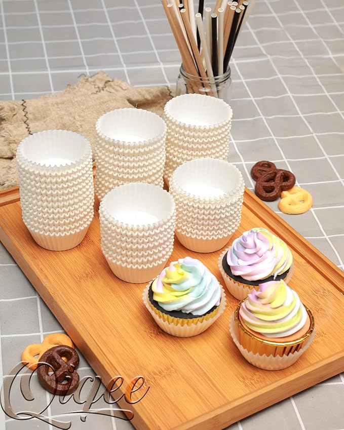 qiqee 1000pcs White Cupcake Liners Muffin Linner No Smell, Food Grade Baking Cups（Standard Size）