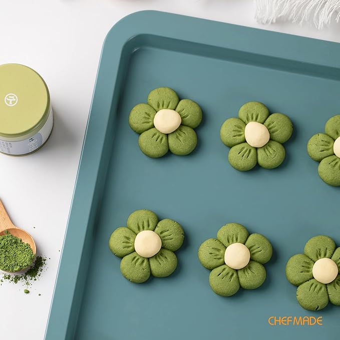 CHEFMADE Sheet Pan, Nonstick 13-Inch Rimmed Cookie Sheet for Baking, Baking Sheet Bakeware for Oven （Green）