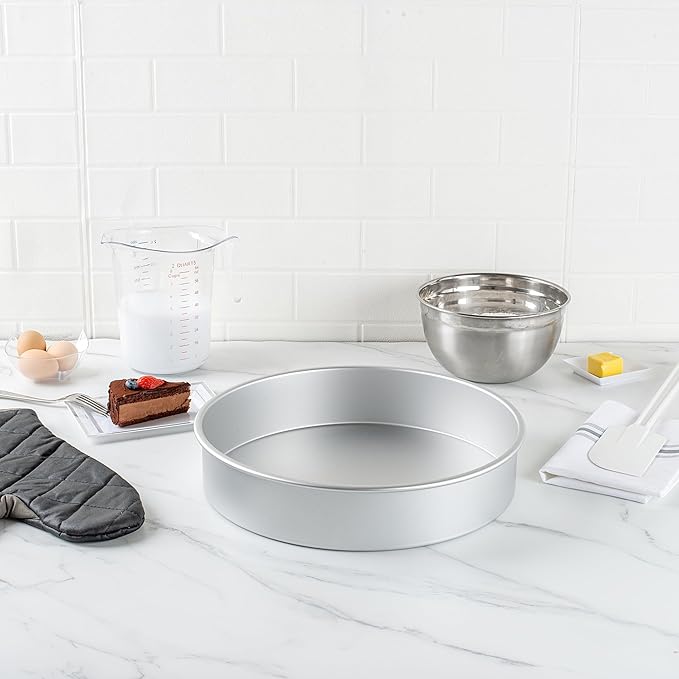 Restaurantware-Met Lux 14 x 3 Inch Straight-Sided Baking Tin, 1 Round Cake Pan - Oven-Ready, Freezable, Anodized Aluminum Round Baking Pan, Greaseproof, For Layer Birthday Cake