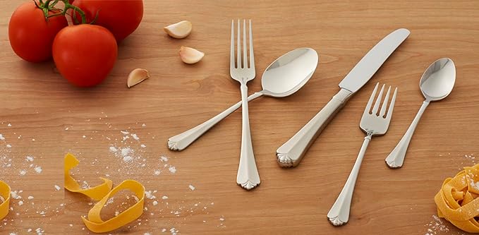 Oneida Silverware Set, Juilliard Fine Flatware 4-Piece Iced Teaspoon Set, Service For 4, Dishwasher Safe 18/10 Stainless Steel, Mirror Finish, Home Kitchen Utensils, Tall Drink Spoons (Silver 4 Piece)