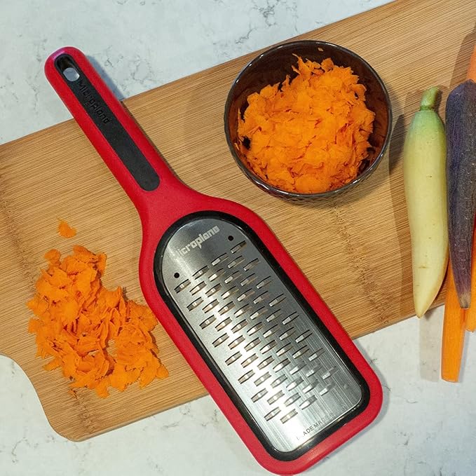 Microplane Select Series Bi-Directional Ribbon Blade Cheese Grater (Red)