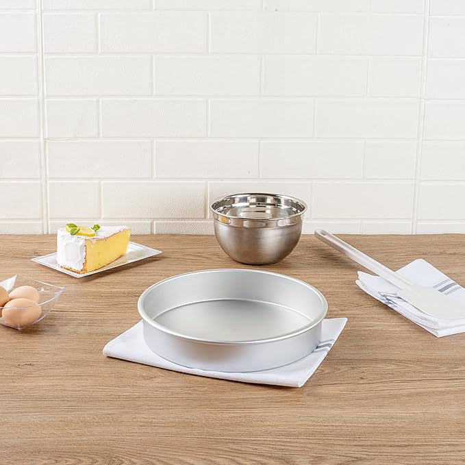 Restaurantware-Met Lux 10 x 2 Inch Straight-Sided Baking Tin, 1 Round Cake Pan - Oven-Ready, Freezable, Anodized Aluminum Round Baking Pan, Greaseproof, For Layer Birthday Cake