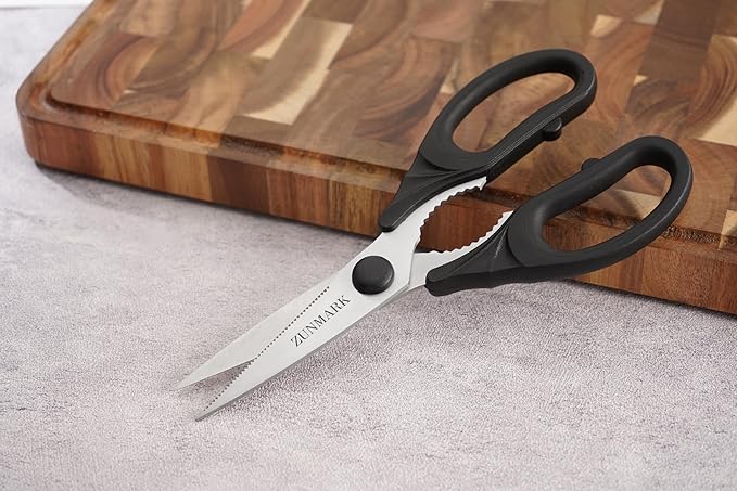 Knife Set, 7 Piece Sharp Chef Knife Set with Solid Wood Block, Unique One-Sided Magnetic Design, Full-tang Stainless Steel Knife Block Set for Home and Restaurants, Elegant Black