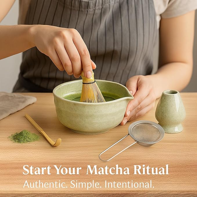 Matcha Tea Set – Japanese Matcha Bowl with Spout, Bamboo Whisk, Scoop, Holder & Strainer – Complete Ceremonial Matcha Kit for Beginners & Gift-Giving, Green