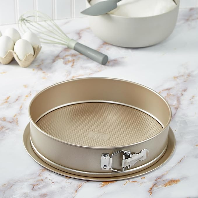 Berghoff Balance Nonstick Springform Cake Pan 11" x 11" x 2.25", Removable Bottom, Lightweight Carbon Steel, Ferno-Green, Non-toxic Coating Bakeware, Leakproof, Oven Safe Up To 450°F