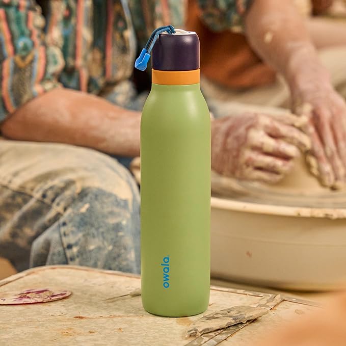 Owala FreeSip Twist Insulated Stainless Steel Water Bottle with Straw for Sports and Travel, BPA-Free, 18-oz, Blue/Green (Camo Cool)