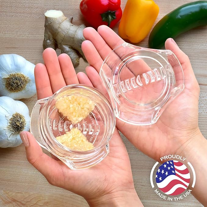 Nextrend Garlic Twister 4th Gen – Garlic Mincer & Garlic Press in One - for Ginger, Herbs, Nuts & more, BPA-Free, Dishwasher Safe, 3–5 Clove Capacity - Clear