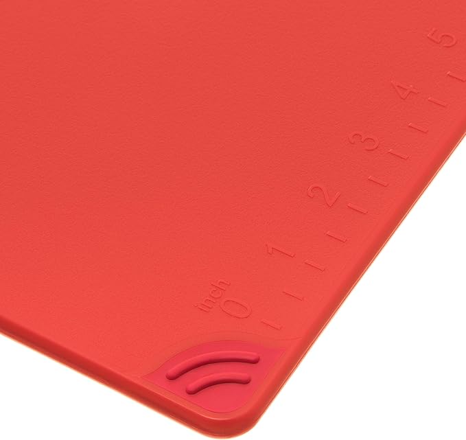 San Jamar Saf-T-Grip Plastic Cutting Board with Safety Hook, 9" x 12" x 0.375", Red
