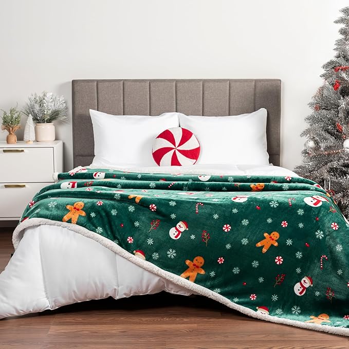 PAVILIA Premium Christmas Sherpa Throw Blanket | Christmas Decoration Gift, Fleece, Plush, Warm, Cozy Reversible Microfiber Holiday Blanket | Green Gingerbread - 60x80 Twin