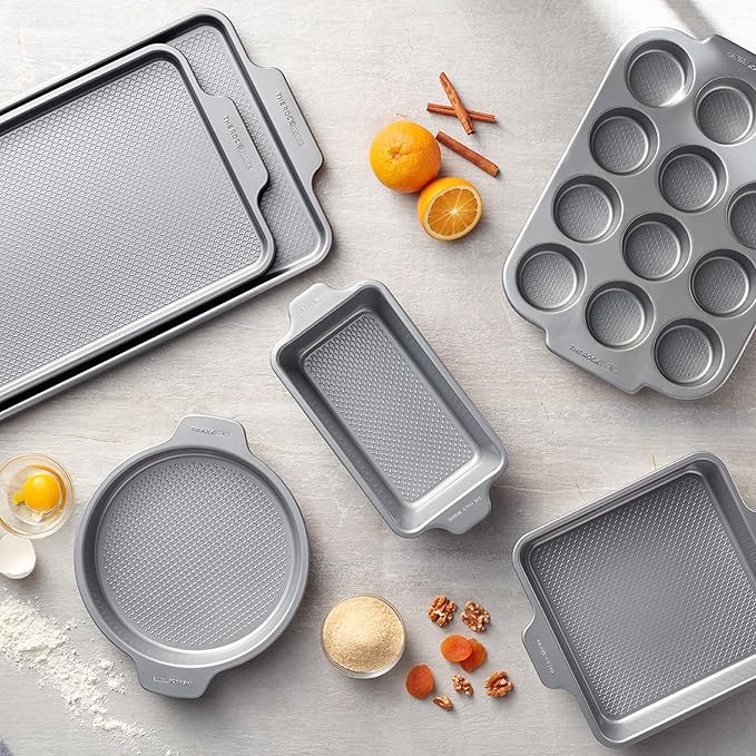 Starfrit The Rock Wave 28x44.5cm (11"x17.5") Non-Stick Large Cookie Sheet - Durable Carbon Steel - Oven Safe - PFOA Free - Easy to Clean - Grey