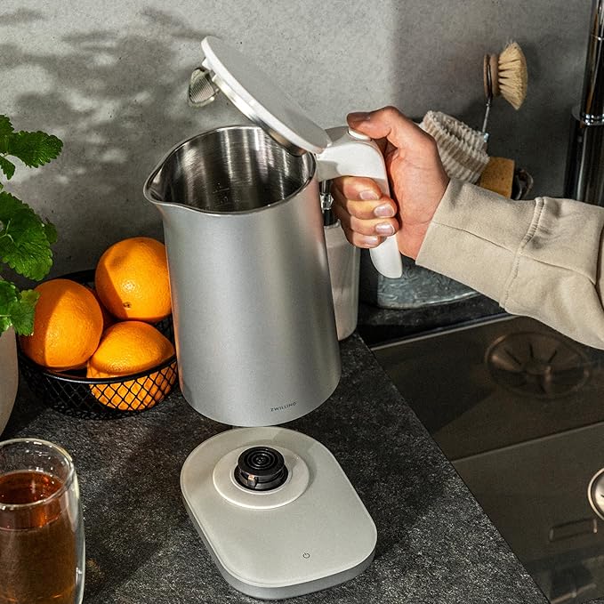 ZWILLING Enfinigy Cool Touch 1-Liter Electric Kettle Pro, Cordless Tea Kettle & Hot Water - Silver