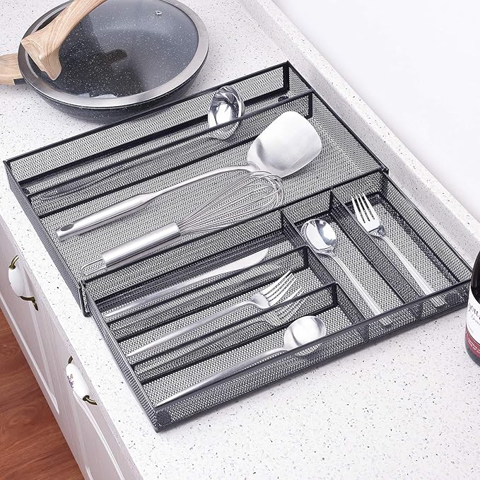 WuGeShop Expandable Mesh Silverware Drawer Organizer, Adjustable Metal Kitchen Cutlery Tray, Flatware Utensil Organizer with Non-slip Rubber Feet (Black, 7 Compartments)