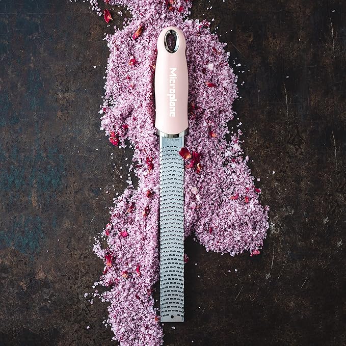 Microplane Zester Grater in Dusty Rose for Citrus Fruits, Hard Cheese, Ginger, Chocolate and Nutmeg with Fine Stainless Steel Blade - Made in USA