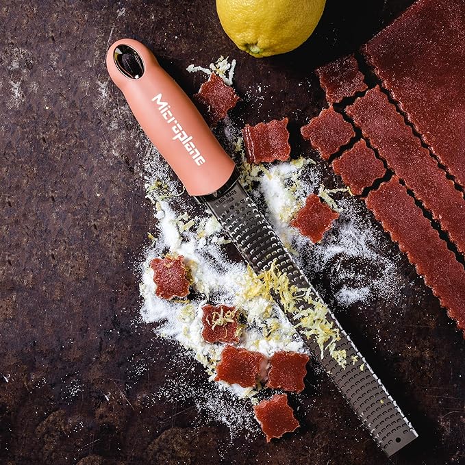 Microplane Premium Classic Citrus Zester and Parmesan Cheese Grater (Cinnamon)